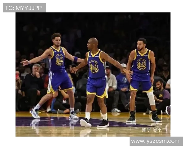 湖人队与雷霆队历史交锋战绩回顾及精彩瞬间分析