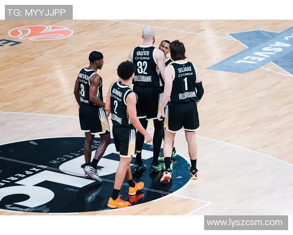 爵士队与开拓者队最新排名分析及赛季表现对比