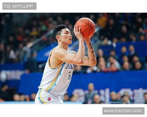 陈林坚的篮球之路：从青涩少年到职业赛场的辉煌蜕变与成长故事